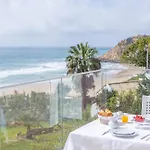 Mc With Amazing Front Sea View بورغاو