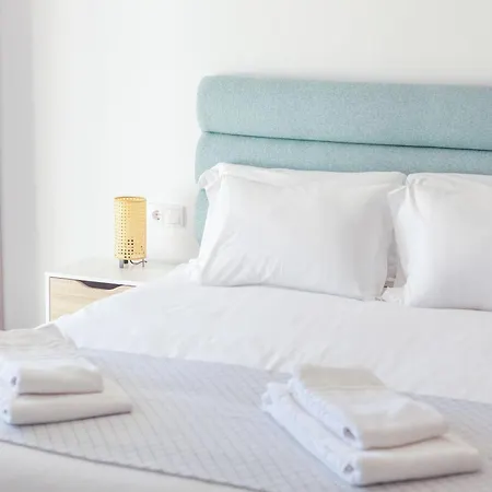 Mc With Amazing Front Sea View *