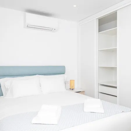 Apartment Mc With Amazing Front Sea View *
