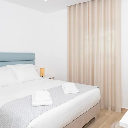 Apartmán Mc With Amazing Front Sea View