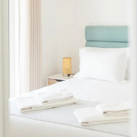 Apartment Mc With Amazing Front Sea View *