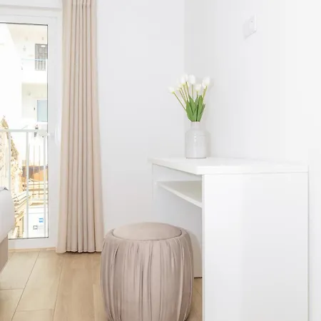 Apartment Mc With Amazing Front Sea View *